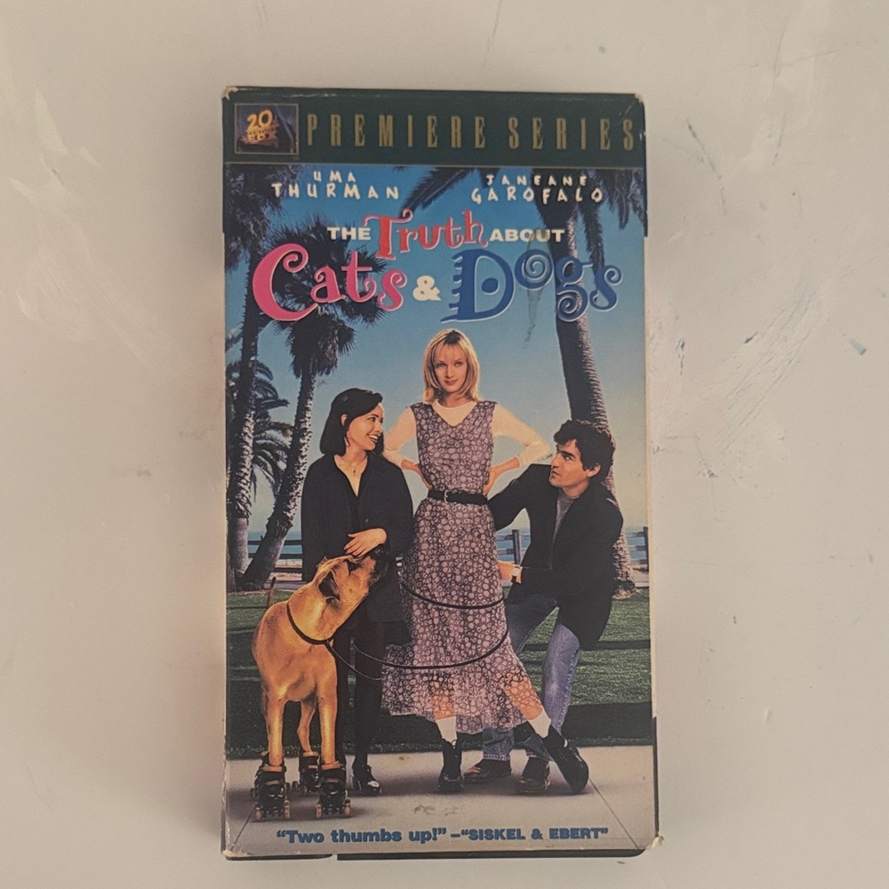 The Truth About Cats & Dogs VHS Tape